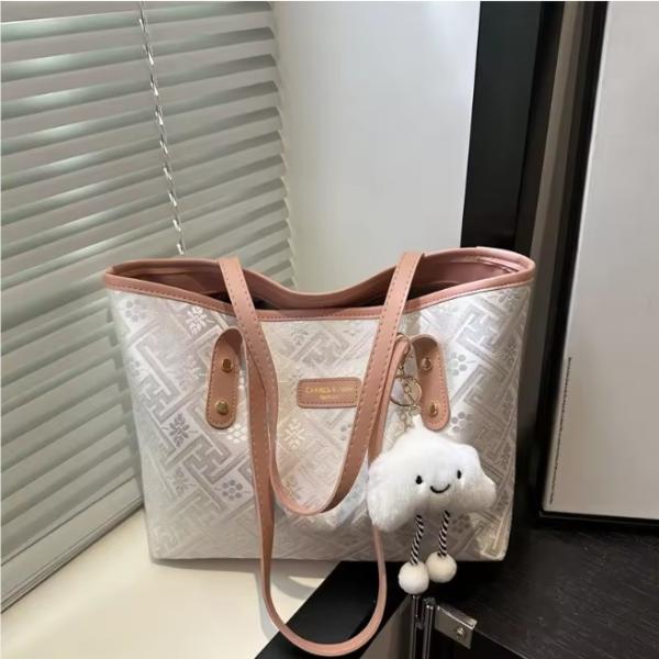 Large Capacity Tote Bag